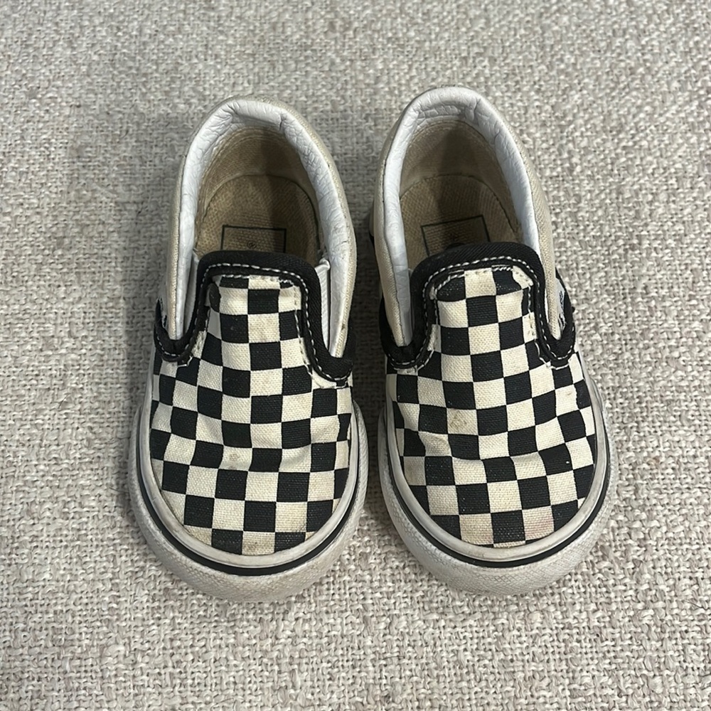 Infant size 4 vans